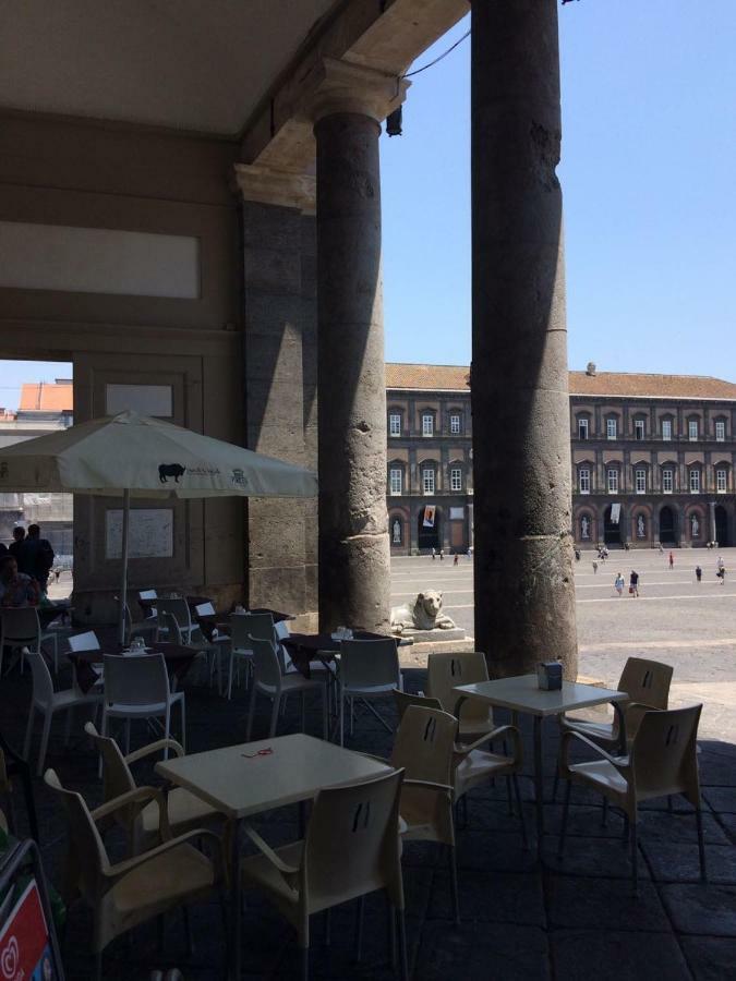 Plebiscito * Naples